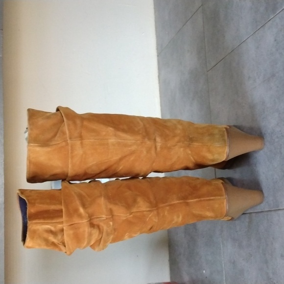 Salvatore Ferragamo Boots - Picture 5 of 11